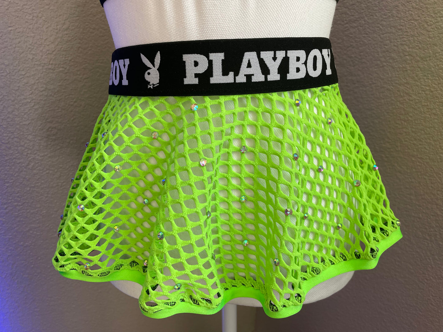 PLAYGIRL Neon